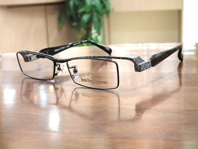 Businesspanchira1009005