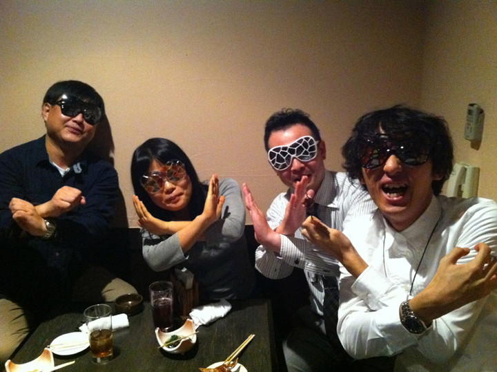 20111027meganecrazy01