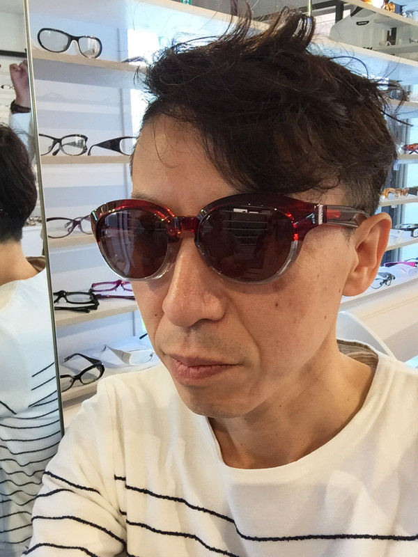 20160419rf012358sunglass