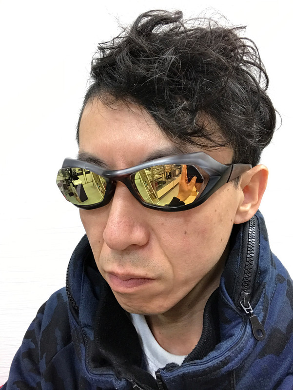 20170401fa324h09amgoldmirrors