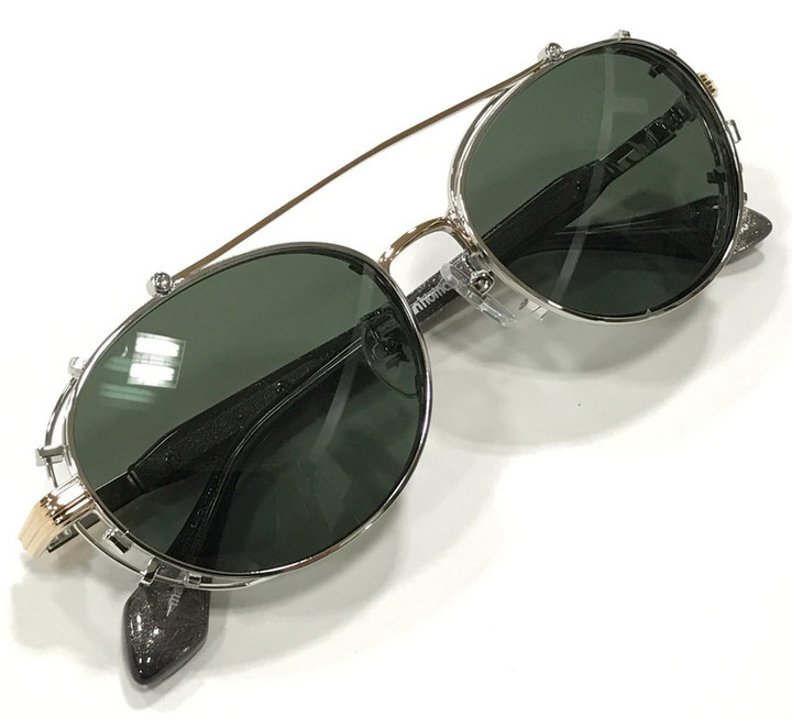 20171217kl7_72_cliponsunglass