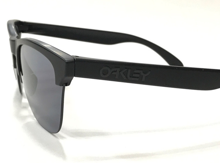 20180219frogskins_lite_mbk_grey02