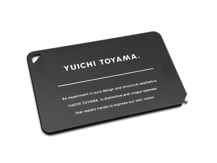 20211030titan_plate_01