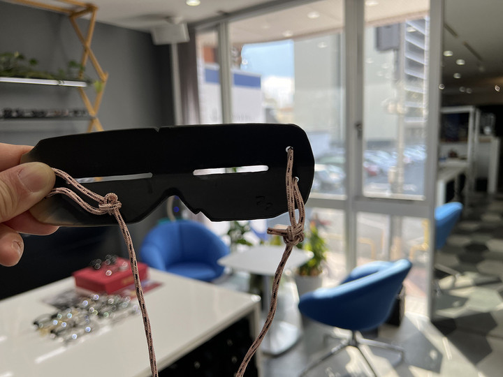 20230227fa089_slit_01