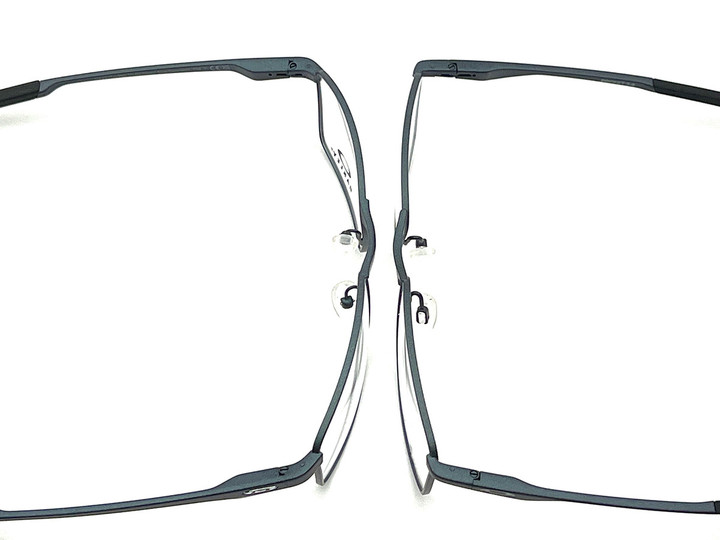 20230425discover_fuller_socket_03