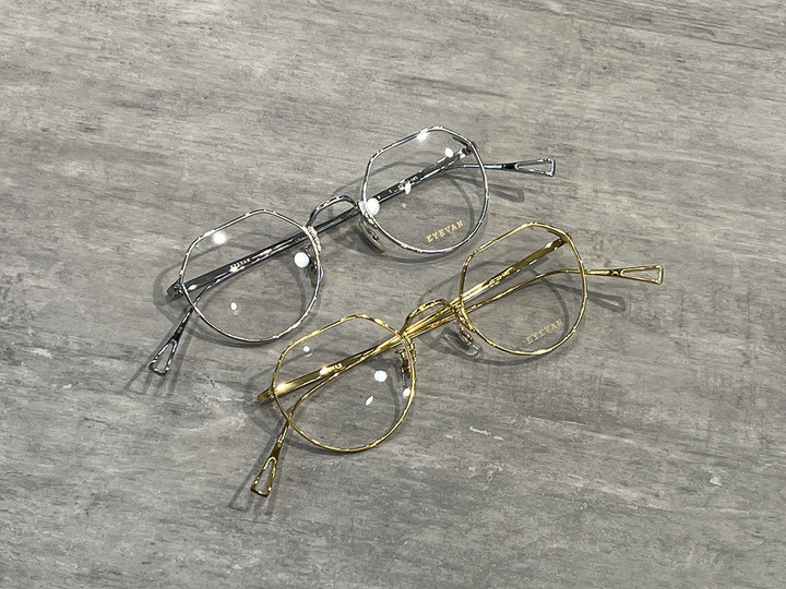 EYEVAN John B SILVER 調光レンズ付き EYEVAN John B（ジョンビー）予約分入荷。
