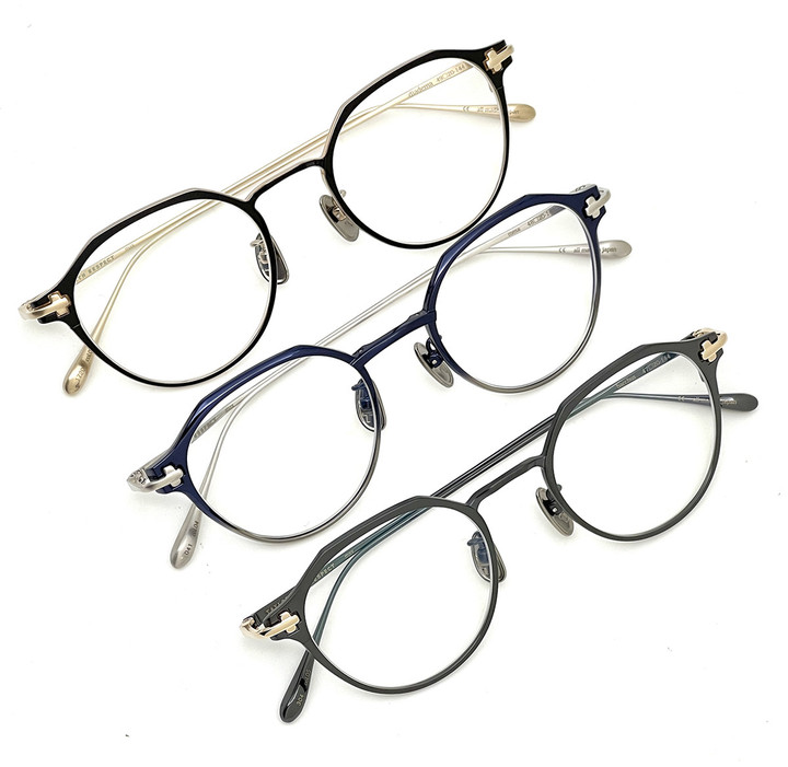 TAYLOR WITH RESPECTdiademaAimer着用