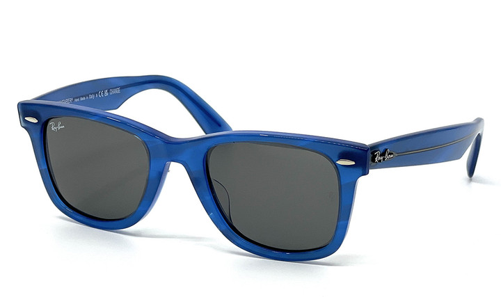 Hamayaブログ : RayBan 初の調光フレーム 色の変わる WAYFARER