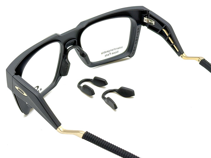 20241117enigmaink_nose