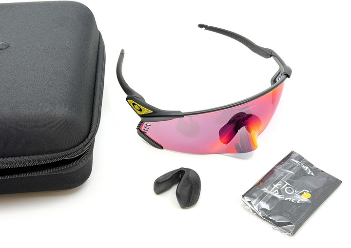 小物 OAKLEY Velo Kato Tour De France Take a sneak peek at Oakley's hingeless Velo Katos for the
