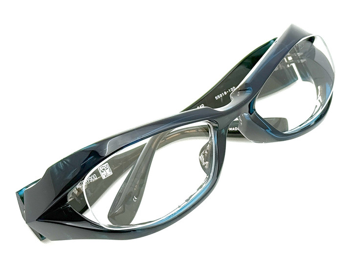 20251103fa240_h20_04