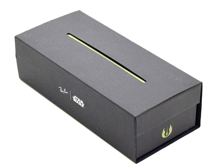 20251228rb2140f_yoda_box_01